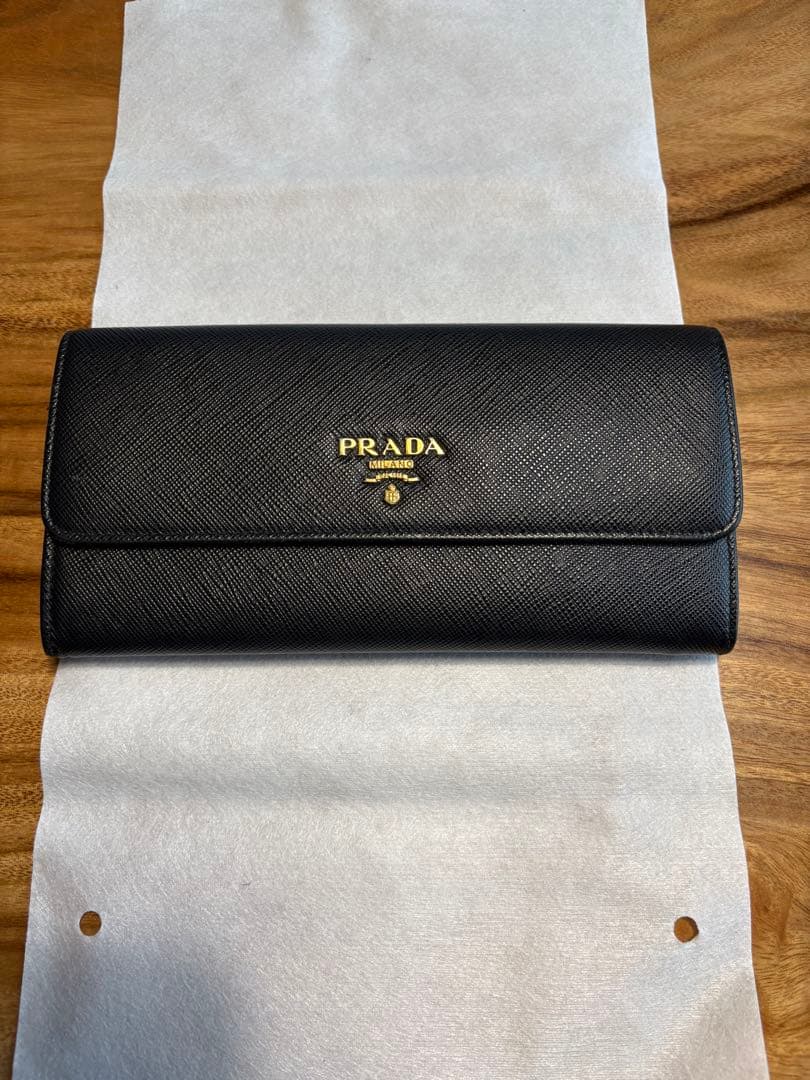s*s様 PRADA ブラック 長財布