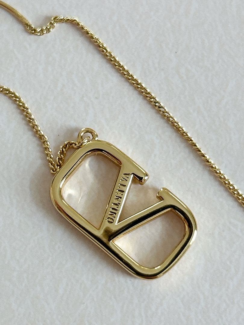 ヴァレンティノ チェーン ピアス 片耳