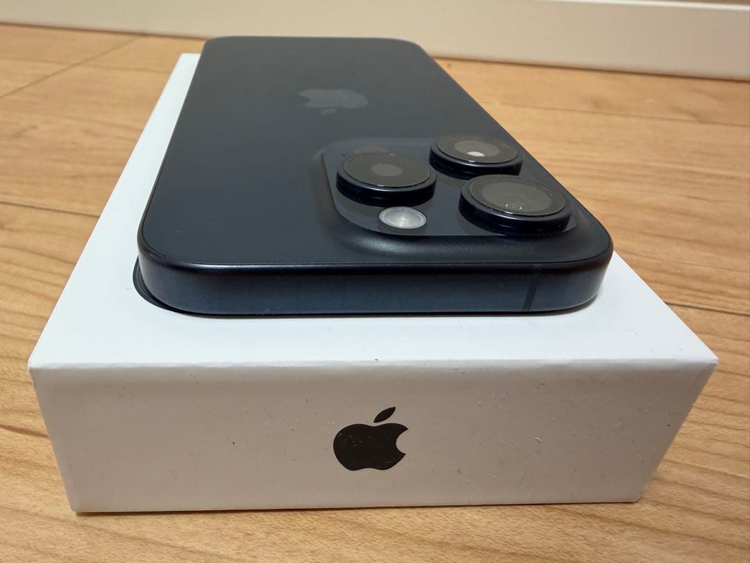 Apple iPhone 15 Pro 256GB ブルーチタニウム
