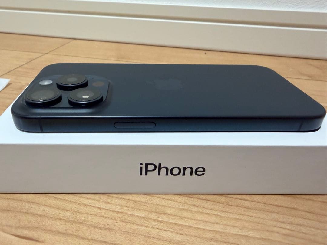 Apple iPhone 15 Pro 256GB ブルーチタニウム