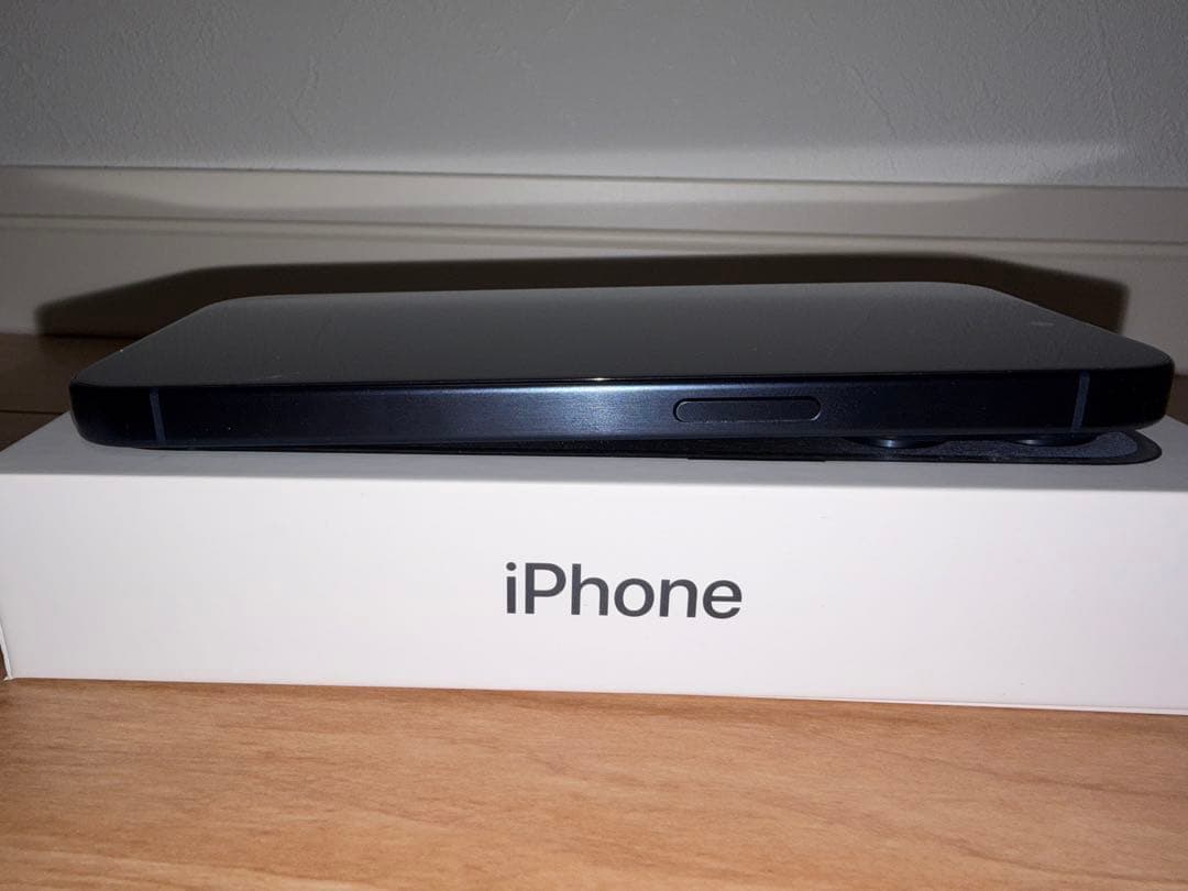 Apple iPhone 15 Pro 256GB ブルーチタニウム