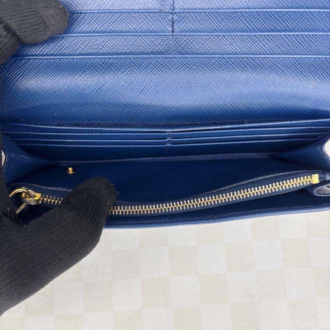 美品　PRADA プラダ　長財布　二つ折り　M54
