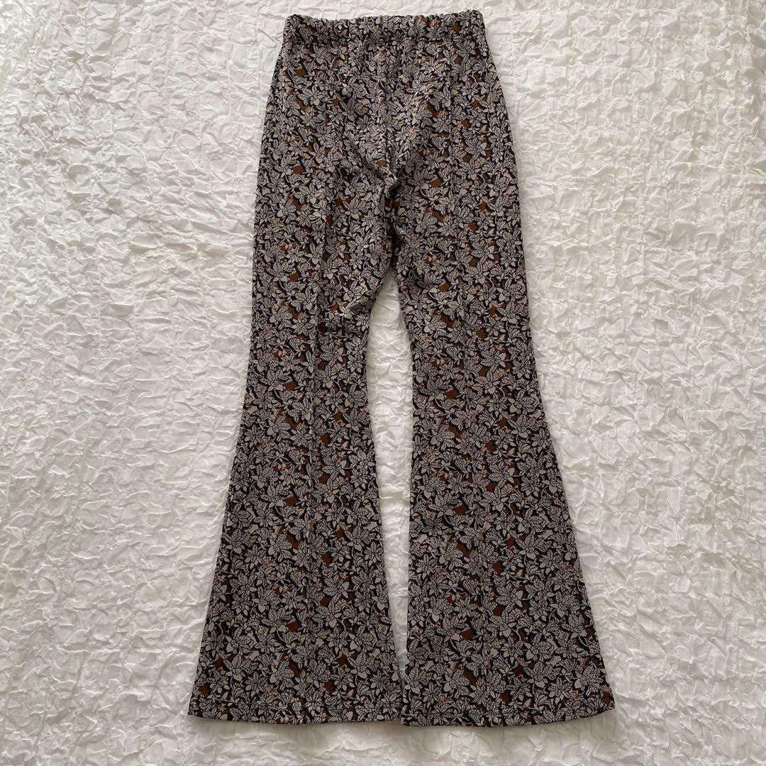 美品【FUMIE＝TANAKA(フミエタナカ)】フラワージャガードパンツ