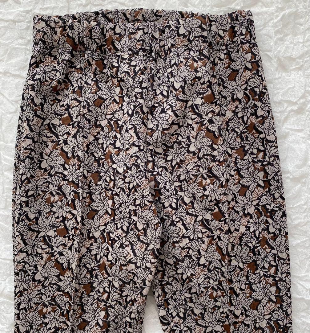 美品【FUMIE＝TANAKA(フミエタナカ)】フラワージャガードパンツ