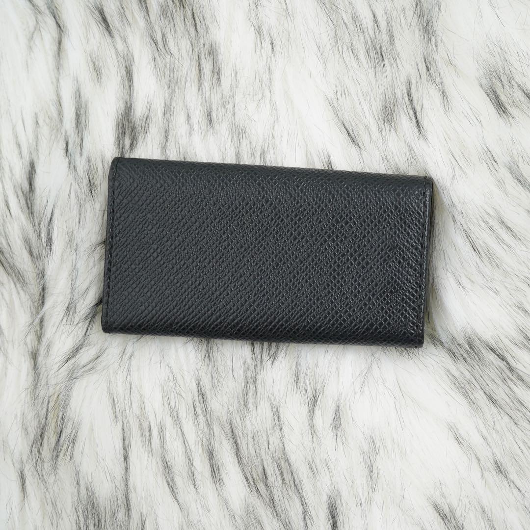 未使用品　箱付き　LOUIS VUITTON ルイ・ヴィトン　キーケース　タイガ