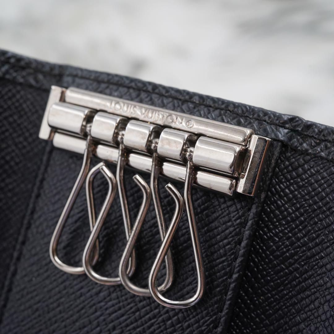 未使用品　箱付き　LOUIS VUITTON ルイ・ヴィトン　キーケース　タイガ