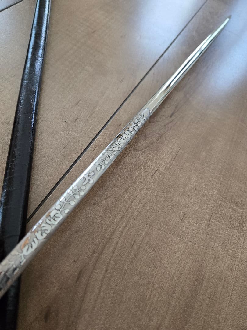 戦前　美品　菊ご紋入り儀礼長剣/刃無し模造刀身　刀緒付き