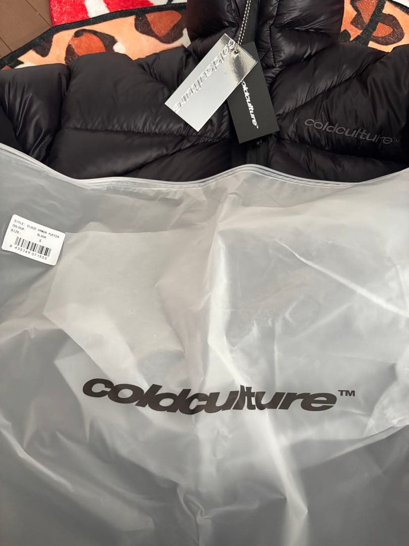 コールドカルチャー(coldculture)のダウンジャケットですsサイズです