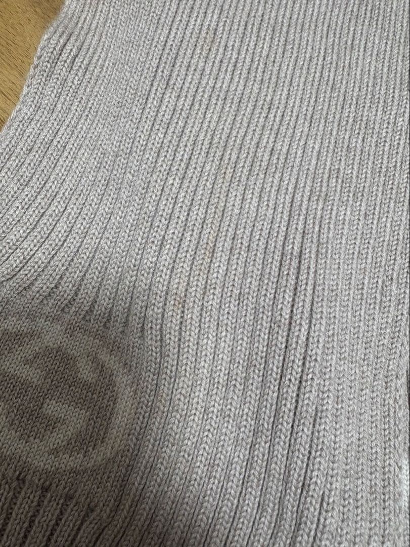 GUCCI マフラー　グレー