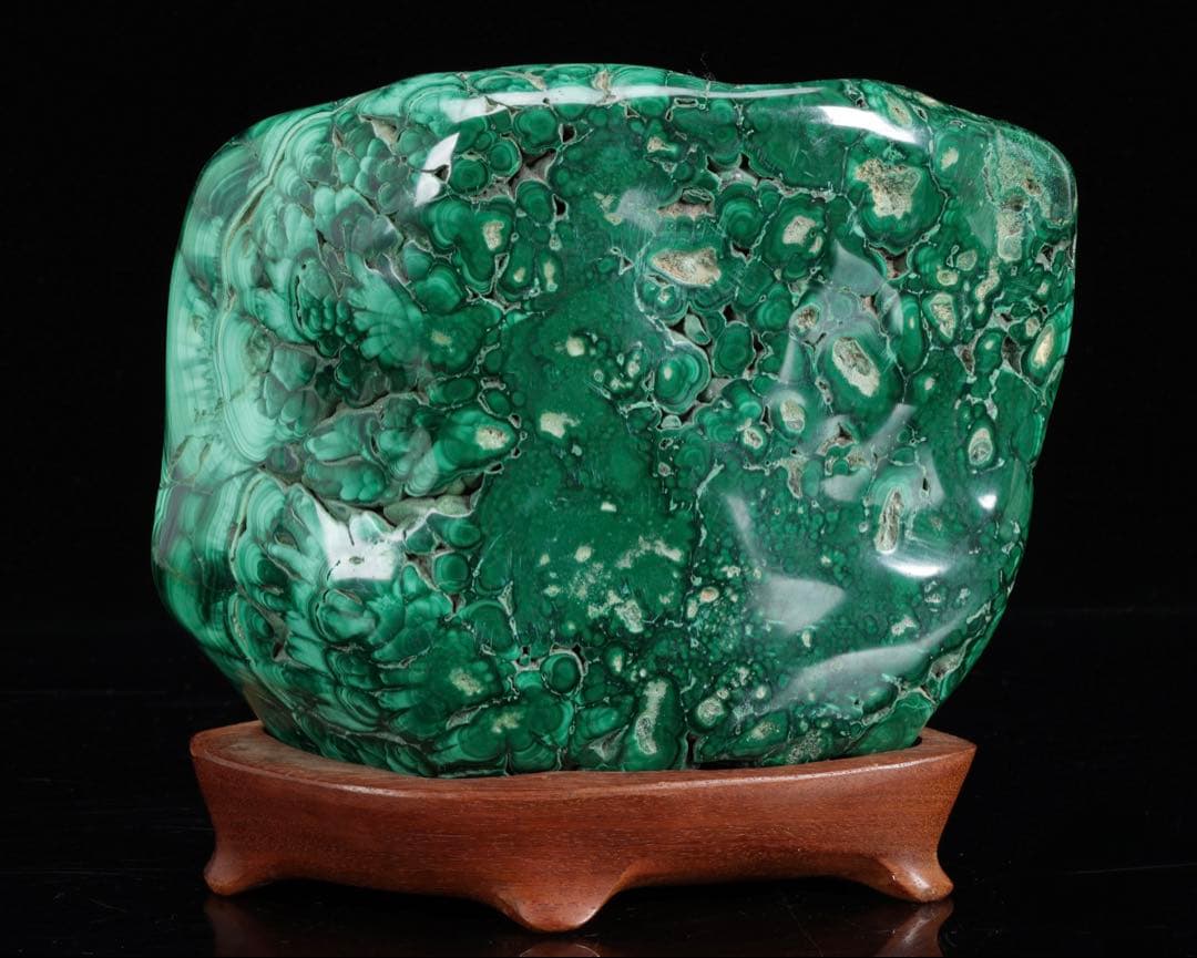 天然マラカイト 孔雀石 台座付 5.3kg 原石 鑑賞石水石 飾石 鉱石 美石