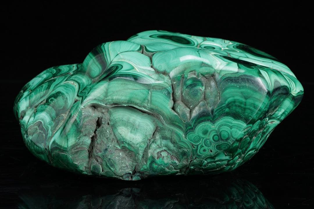 天然マラカイト 孔雀石 台座付 5.3kg 原石 鑑賞石水石 飾石 鉱石 美石