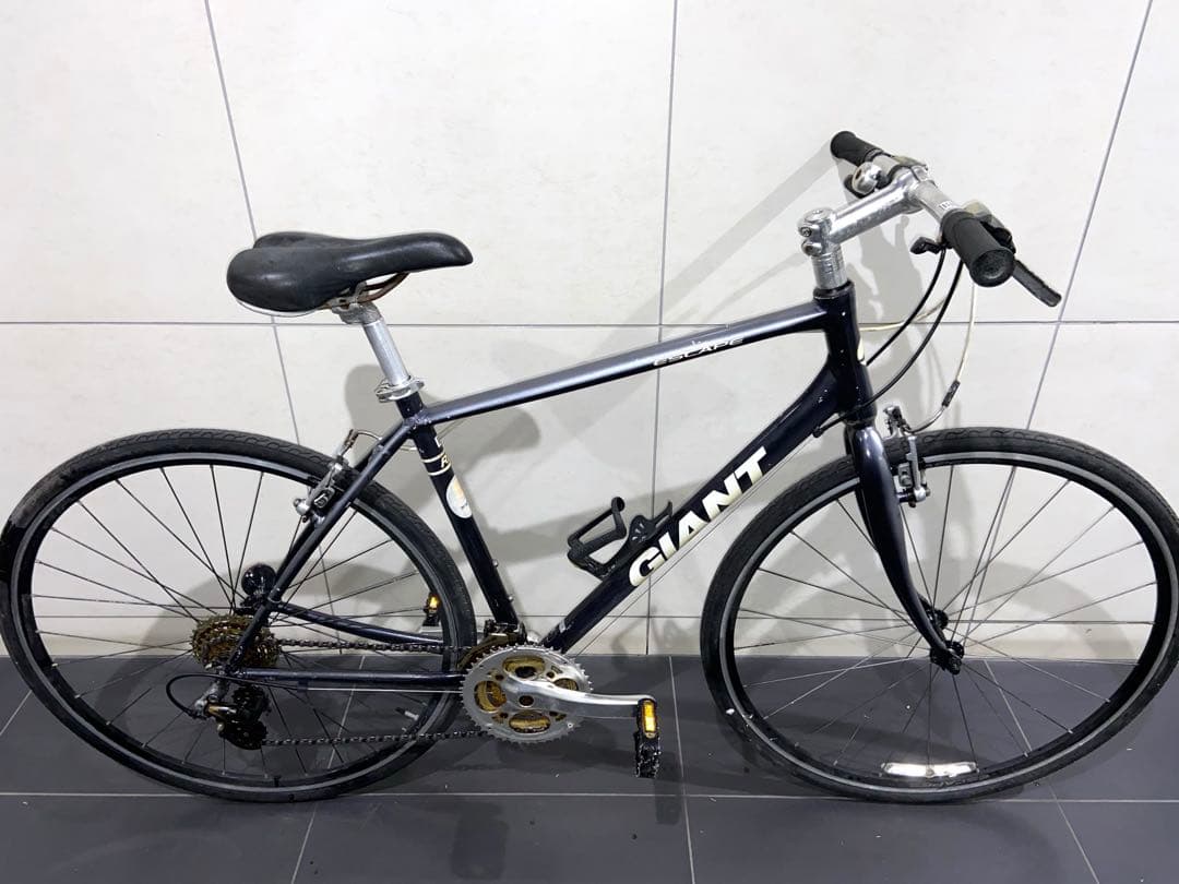 GIANT escape R3クロスバイク　ジャイアント　エスケープrx3自転車