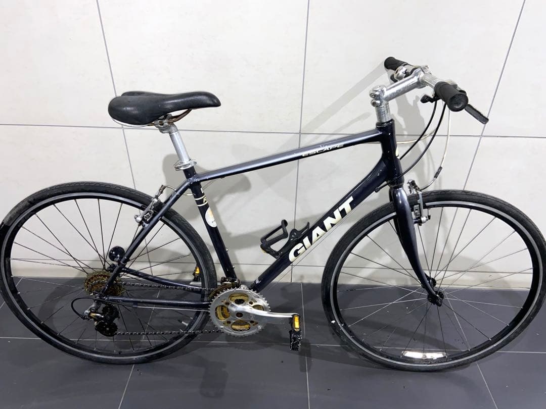 GIANT escape R3クロスバイク　ジャイアント　エスケープrx3自転車