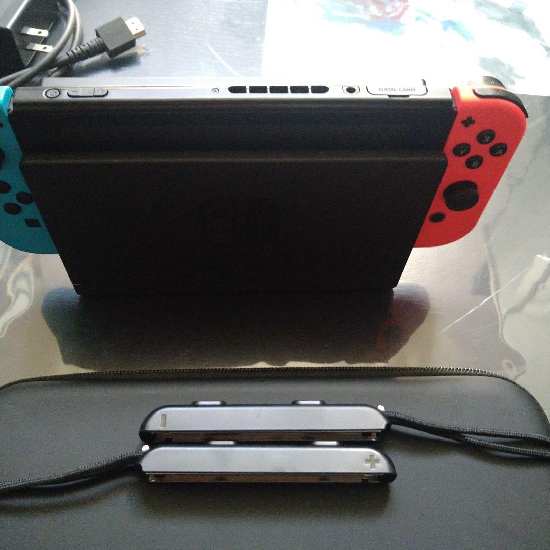 Nintendo Switch 本体、 ケース付き