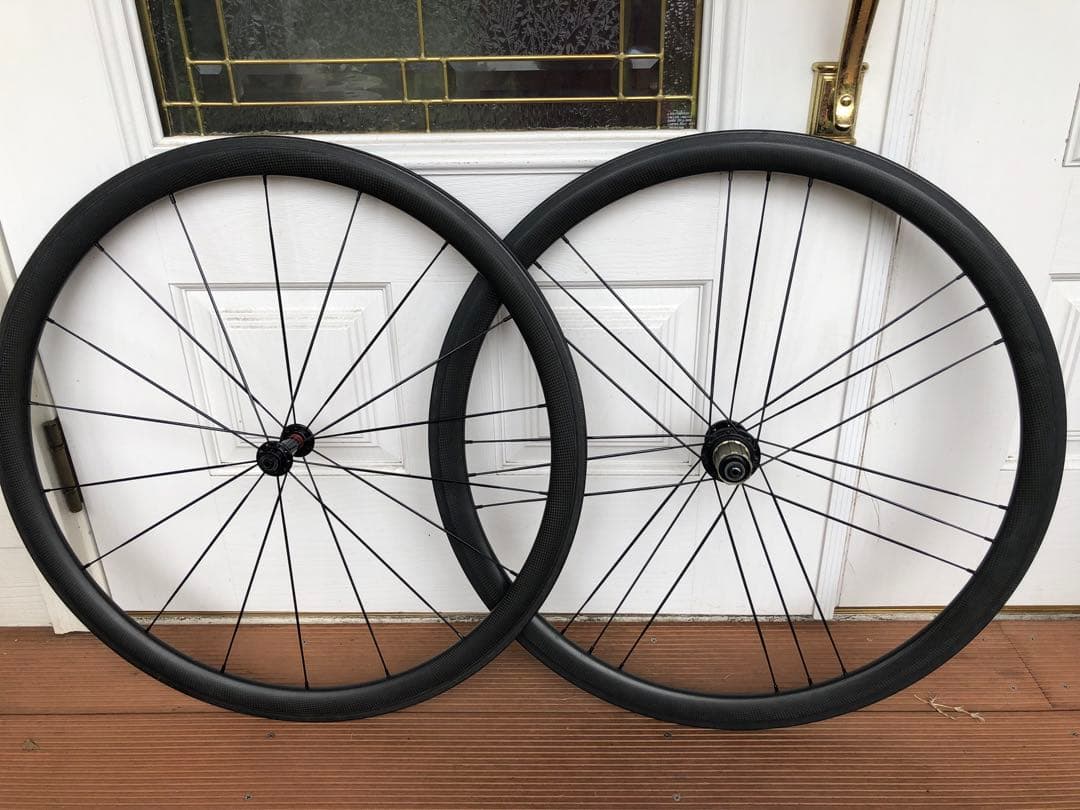 1400g!カーボンクリンチャーホイール 40mmハイト リム幅23mm 美品