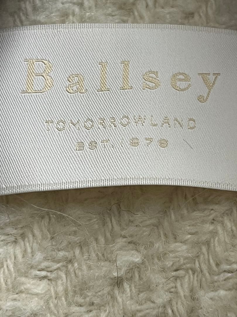 専用　TOMORROW LAND Ballsey コートマフラー付き