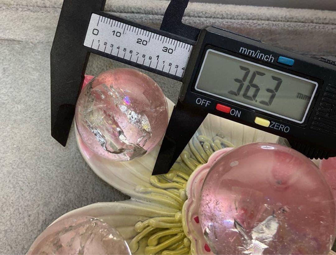 Z215-1半額特価着払いアイリスクォーツ虹入り水晶スフィア蓮花台座セットピンク