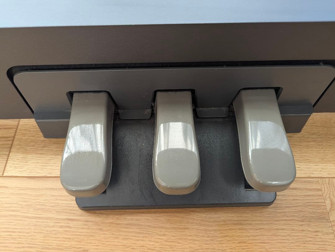 YAMAHA　ヤマハ　P-95B　88鍵　電子ピアノ　台・ペダル・アダプタ付き