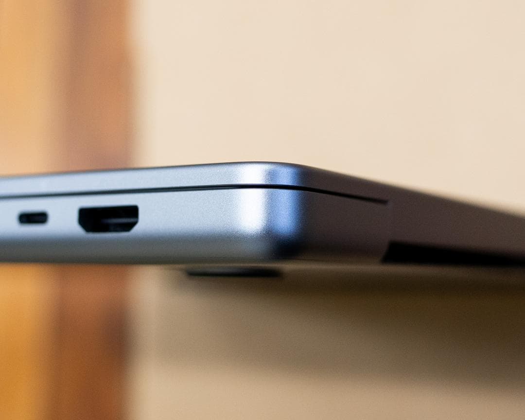 【超美品】MacBookPro 16インチ M1Max 32GB 1TB