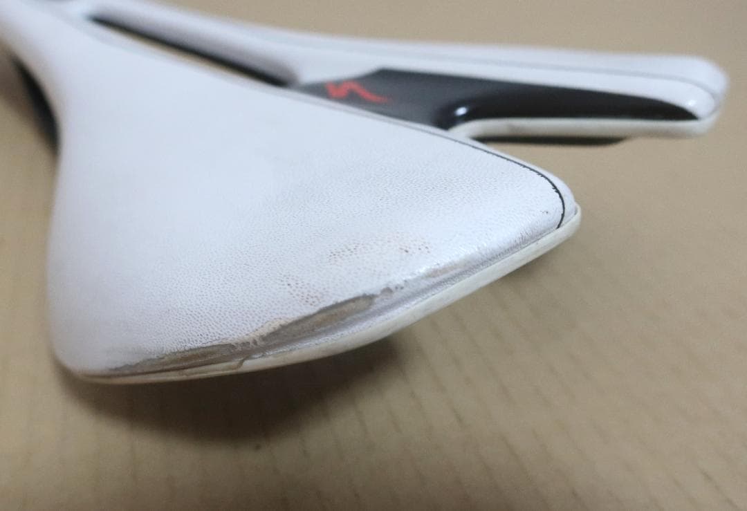 SPECIALIZEDサドル【TOUPE 143mm】カーボンレール仕様