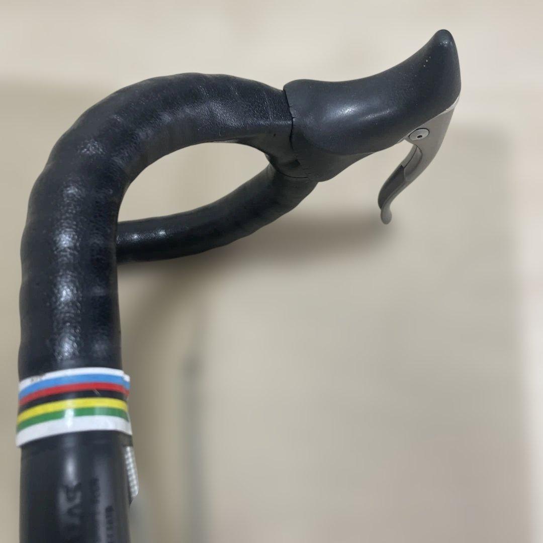 ロード用ハンドルバーとステムセットモドロ製