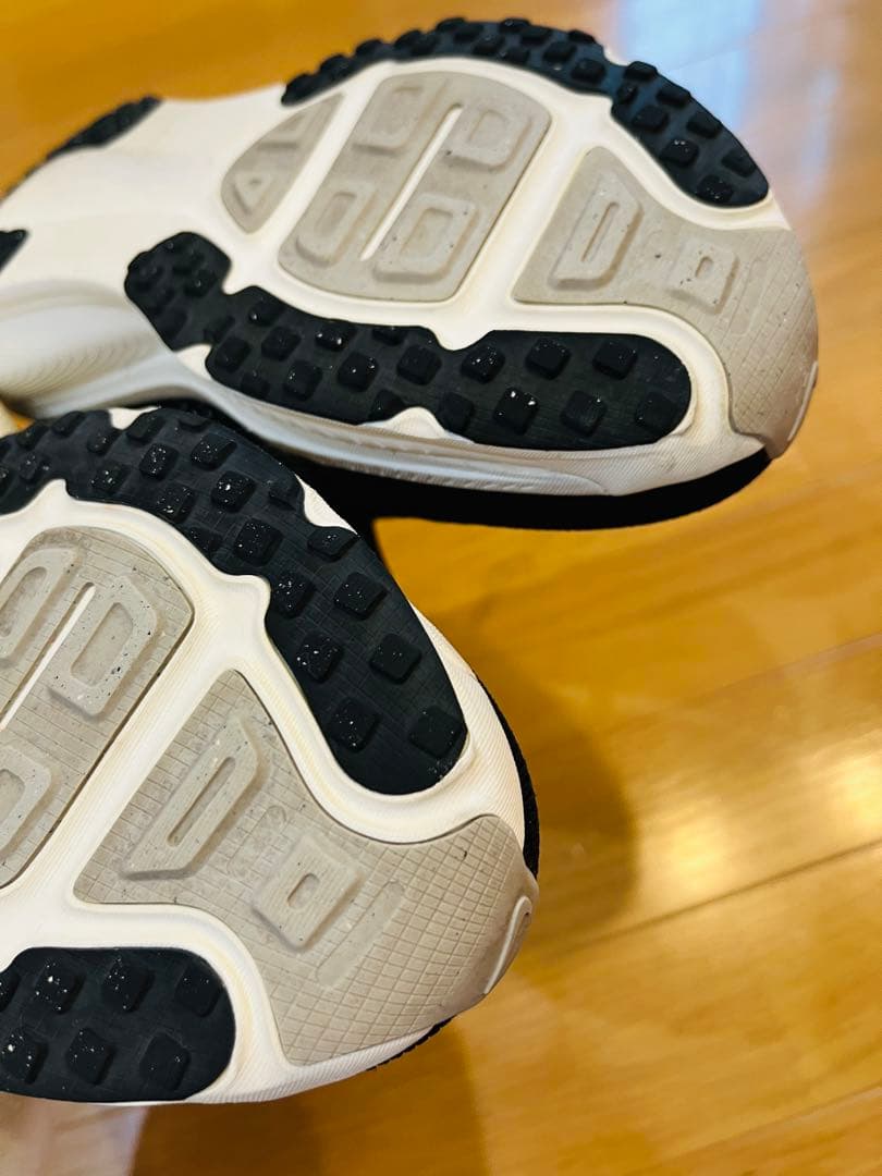 Nike ランニングシューズ・ズームボメロ18・ブラック・美品