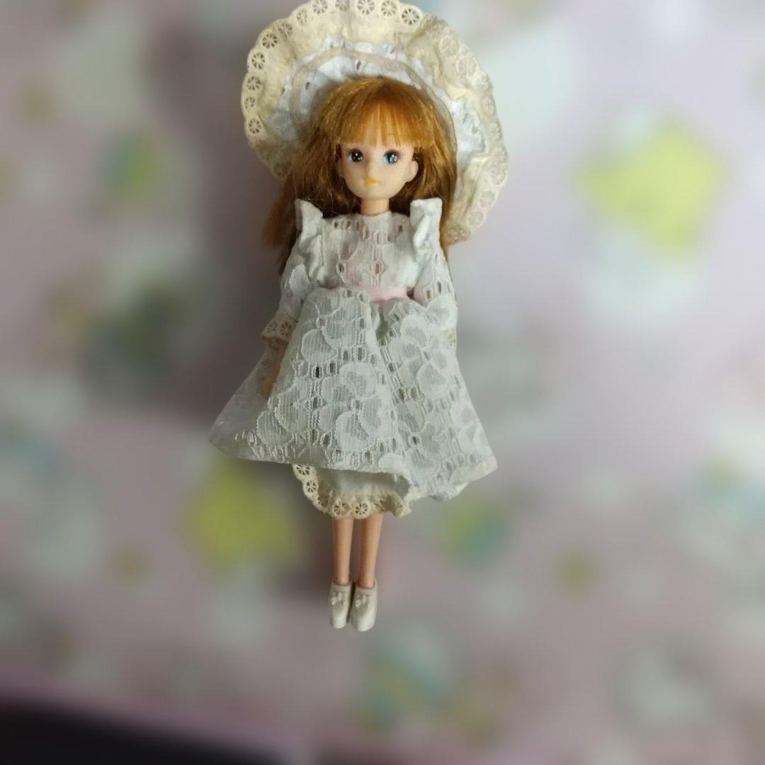 レースドレスのリカちゃん人形 - メルカリ