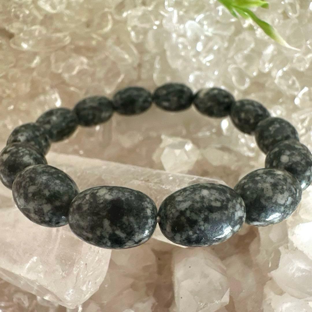 遠野霊石　高波動石　感謝の石　珍しいオーバルブレスレット　楕円形スピリチュアル