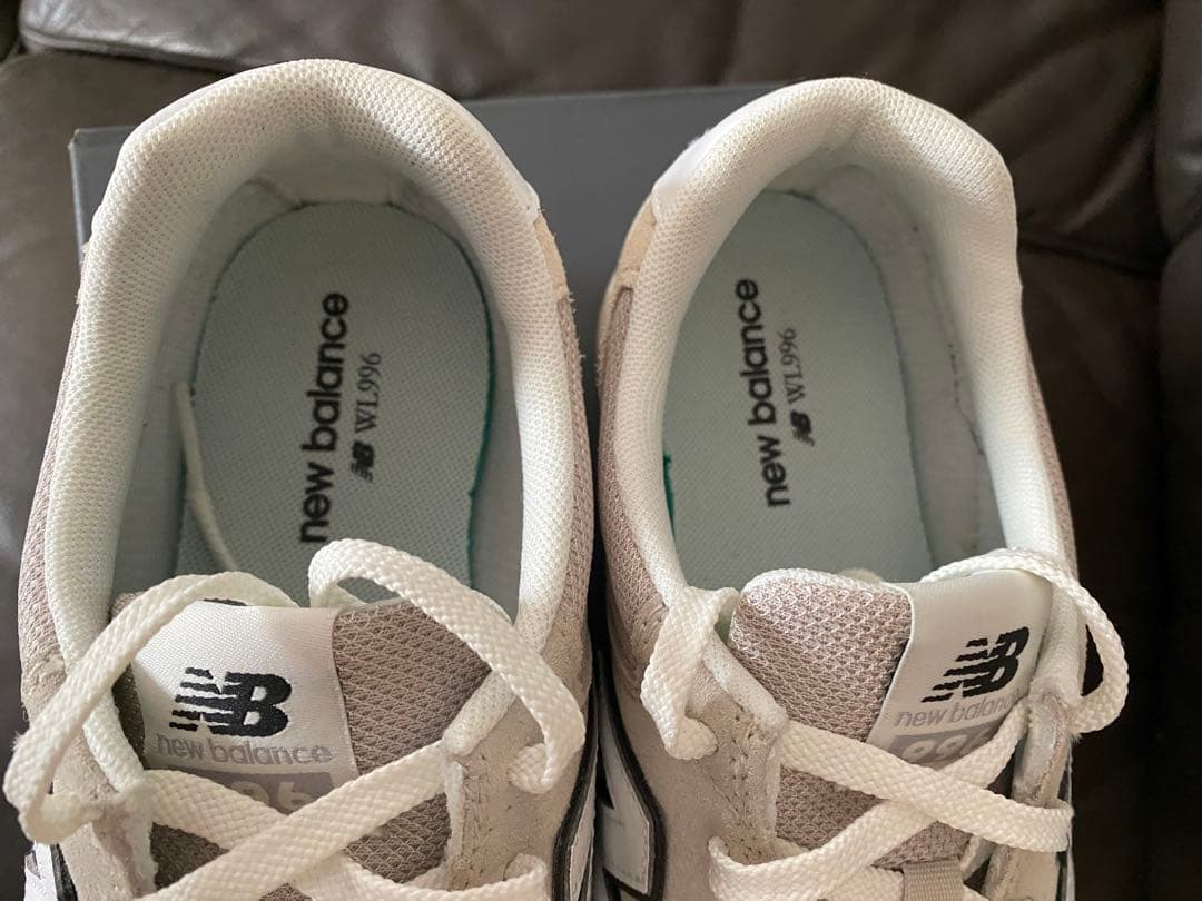ニューバランスWL996SQ2ライトベージュ