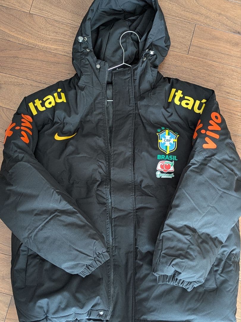 GORE-TEX ブラジル代表ダウンジャケット サッカー - メルカリ