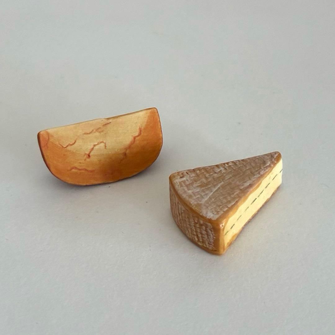 フランスのチーズ　希少　フェーブ　ヴィンテージ　フランス　陶器　ミニチュア　置物