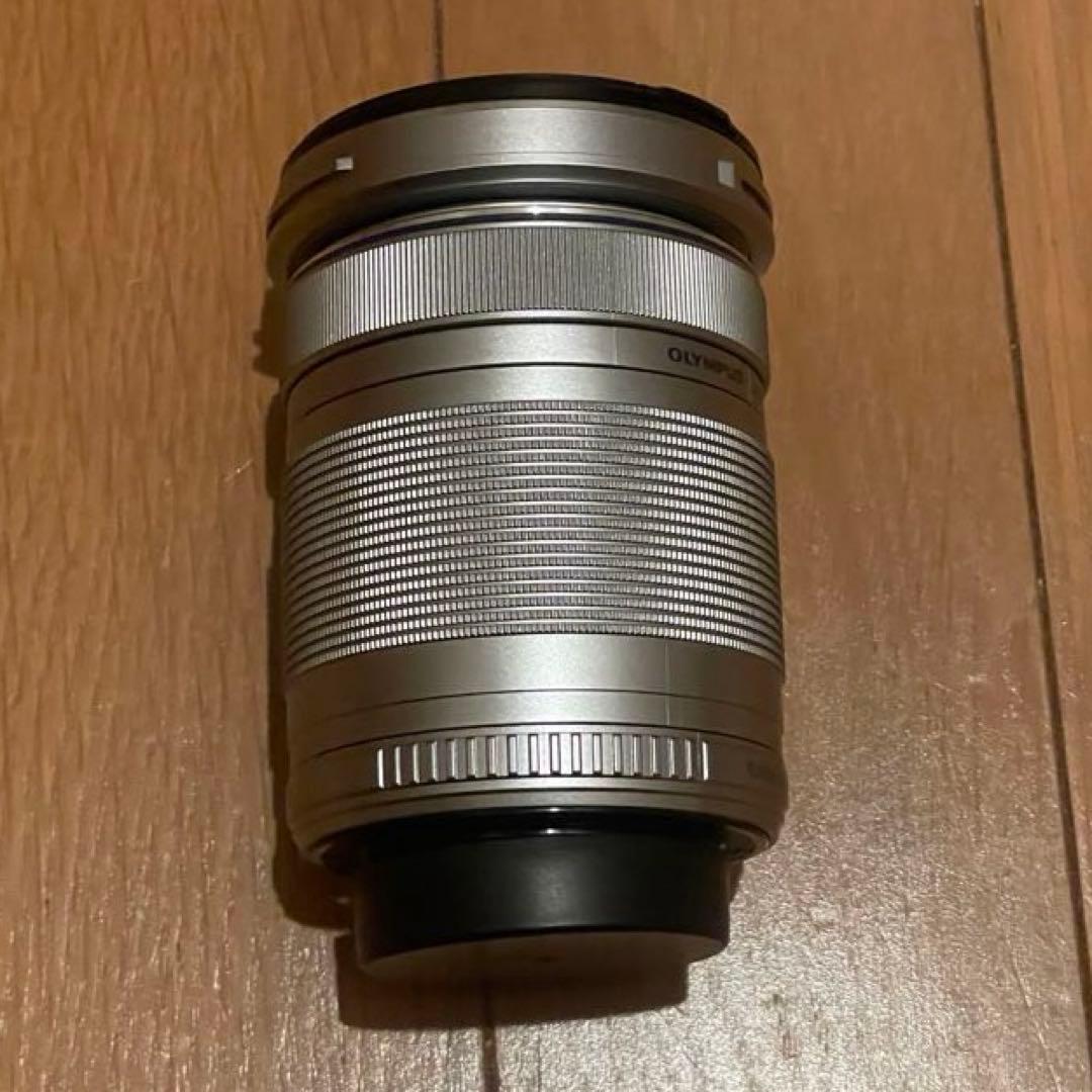 ほぼ新品 オリンパス OLYMPUS M.ZUIKO 40-150mm ズーム
