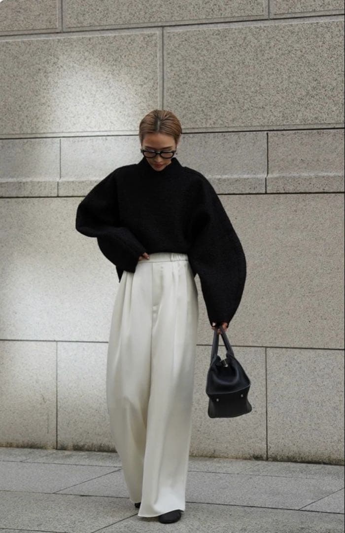 【新品】ELLIE サテンワイドパンツ　WHITE