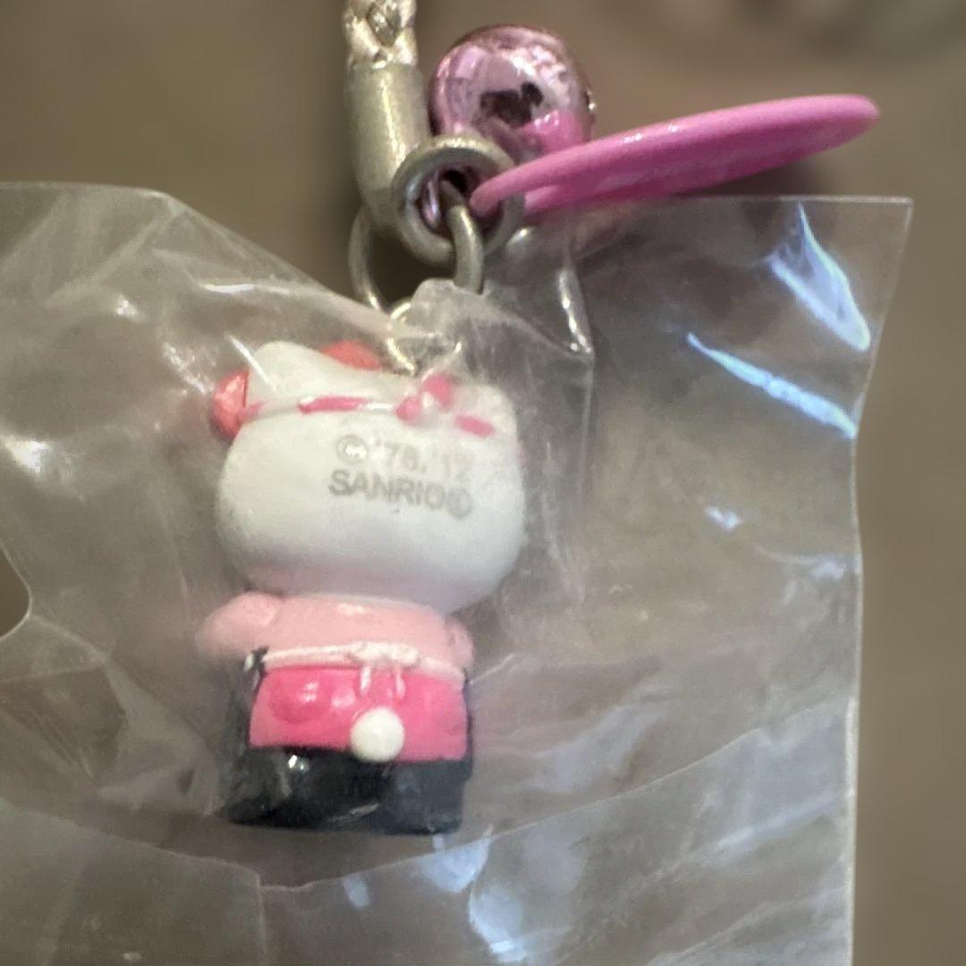 ハローキティ　ご当地ストラップ　静岡　沼津干物　茶柱　静岡おでん　安倍川もち