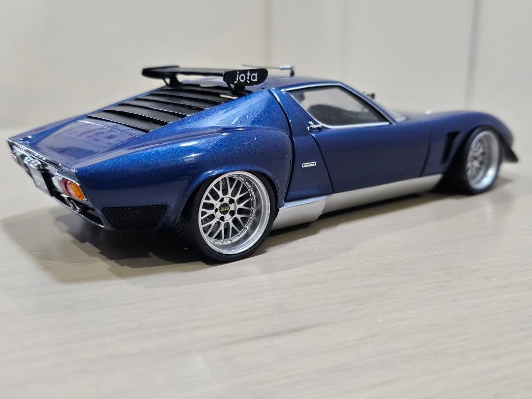 京商　1/18　ランボルギーニ・イオタ・SVR