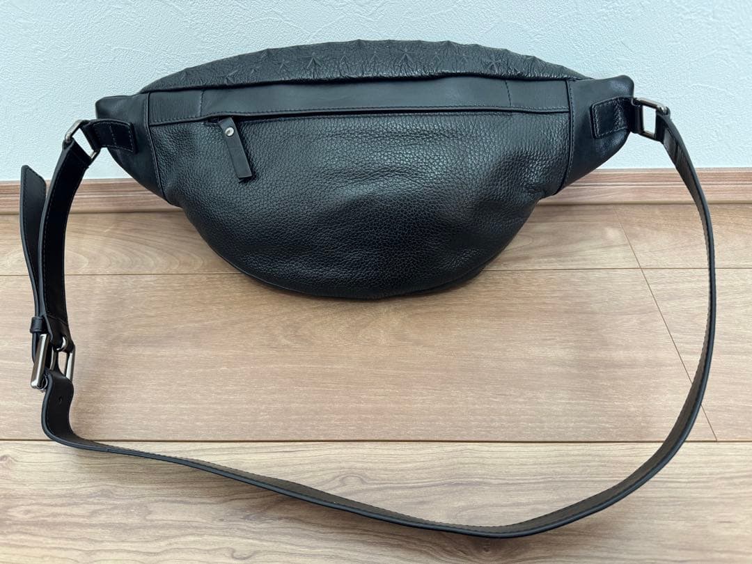 ジミーチュウ JIMMY CHOO レザーボディバッグ