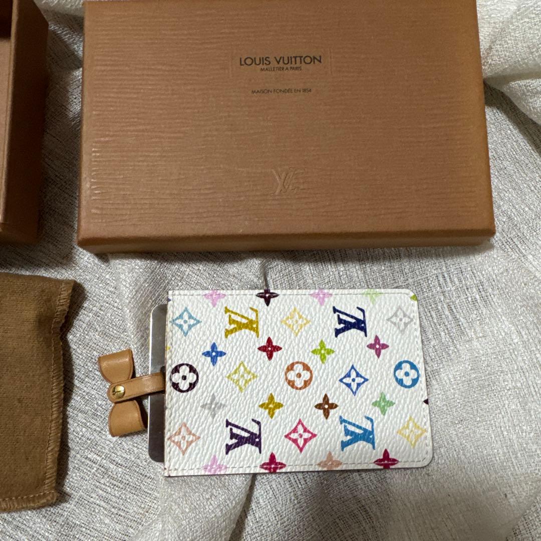 専用ページ　LOUIS VUITTON ミラーケース ホワイト・マルチカラー