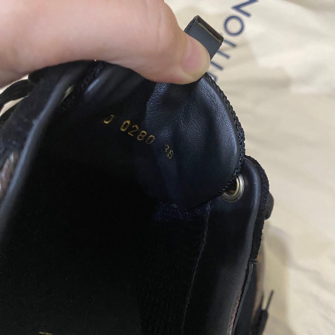 LOUIS VUITTONランアウェイラインスニーカー36 ブラック　モノグラム