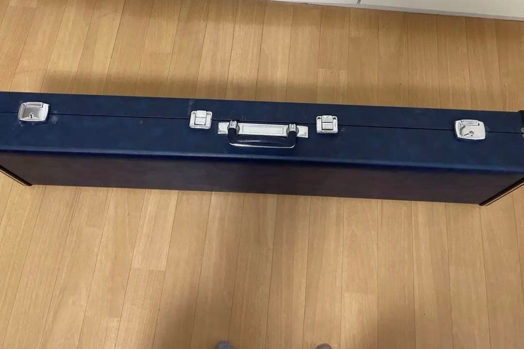 【ZONO様向け】　三味線 中棹 正寸 ハードケース付き 皮破れなし　付属品あり