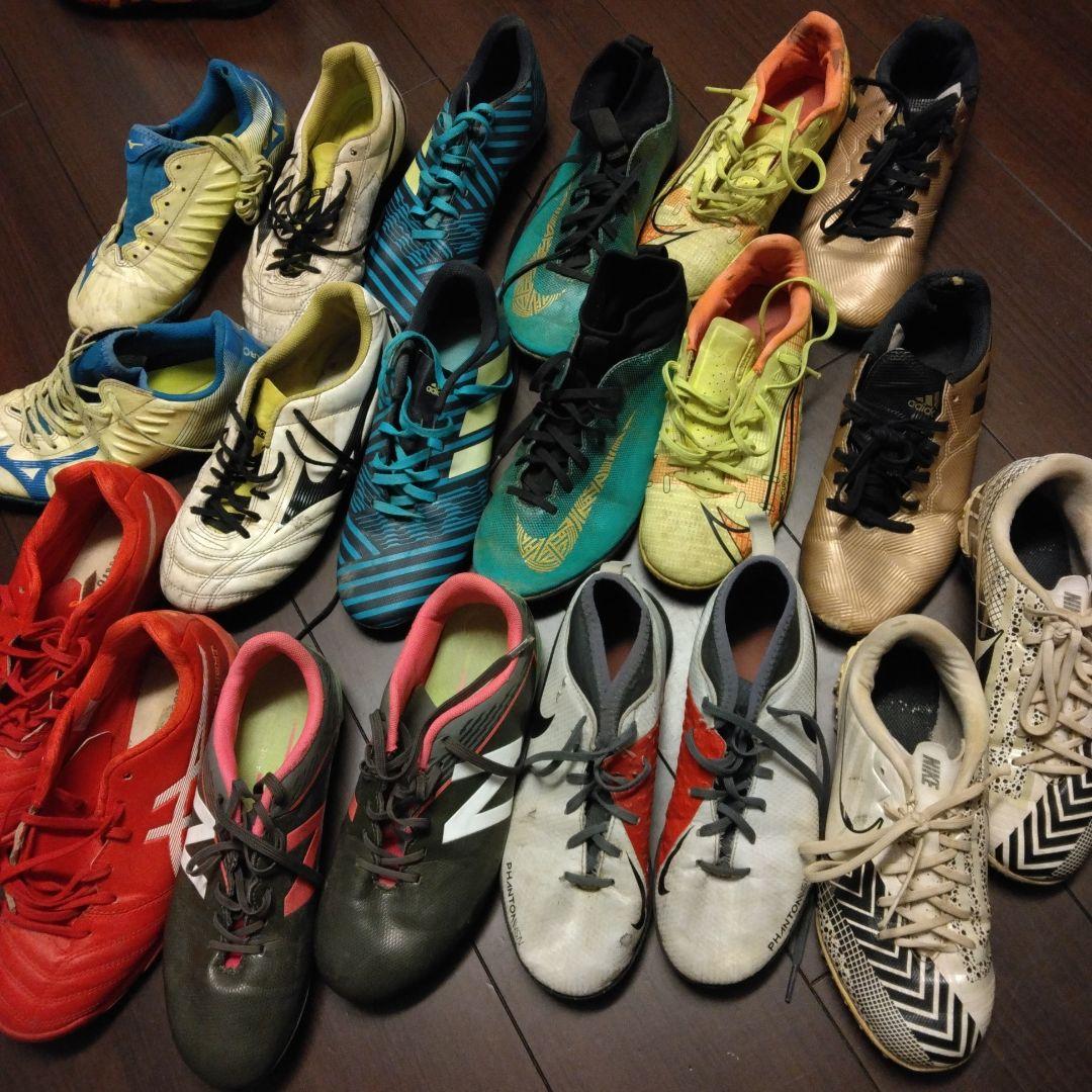 サッカーシューズ スパイク トレシュー ナイキ アディダス ミズノ