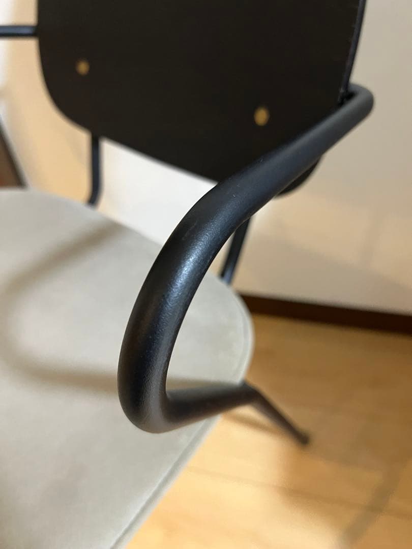 モーダエンカーサ　クィーン　チェア　イス　オーク材　カフェ　北欧