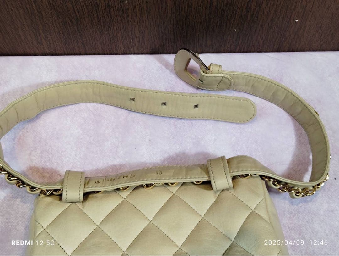 極美品 CHANEL マトラッセ ボディバッグ ココマーク ラムスキン GD金具