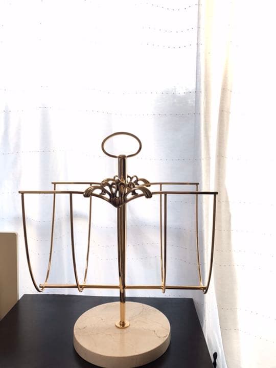 マガジンラック　大理石　メタル　輸入家具　輸入雑貨　送料込み