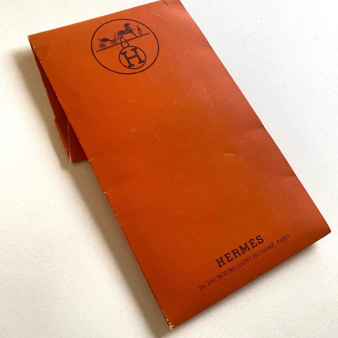 HERMES エルメス シルクスカーフ 鳥柄 カレ90 侵入者