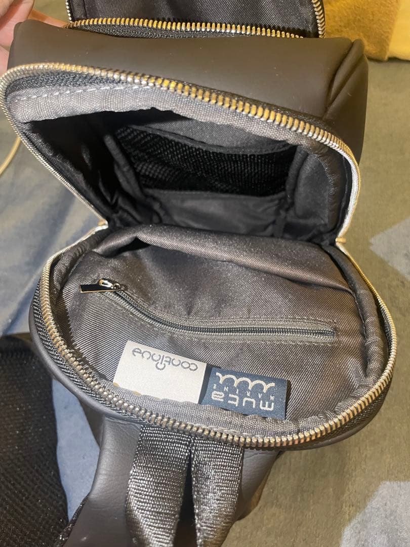 muta CONTINUA エシカルレザー ボディバッグ ブラック ムータ