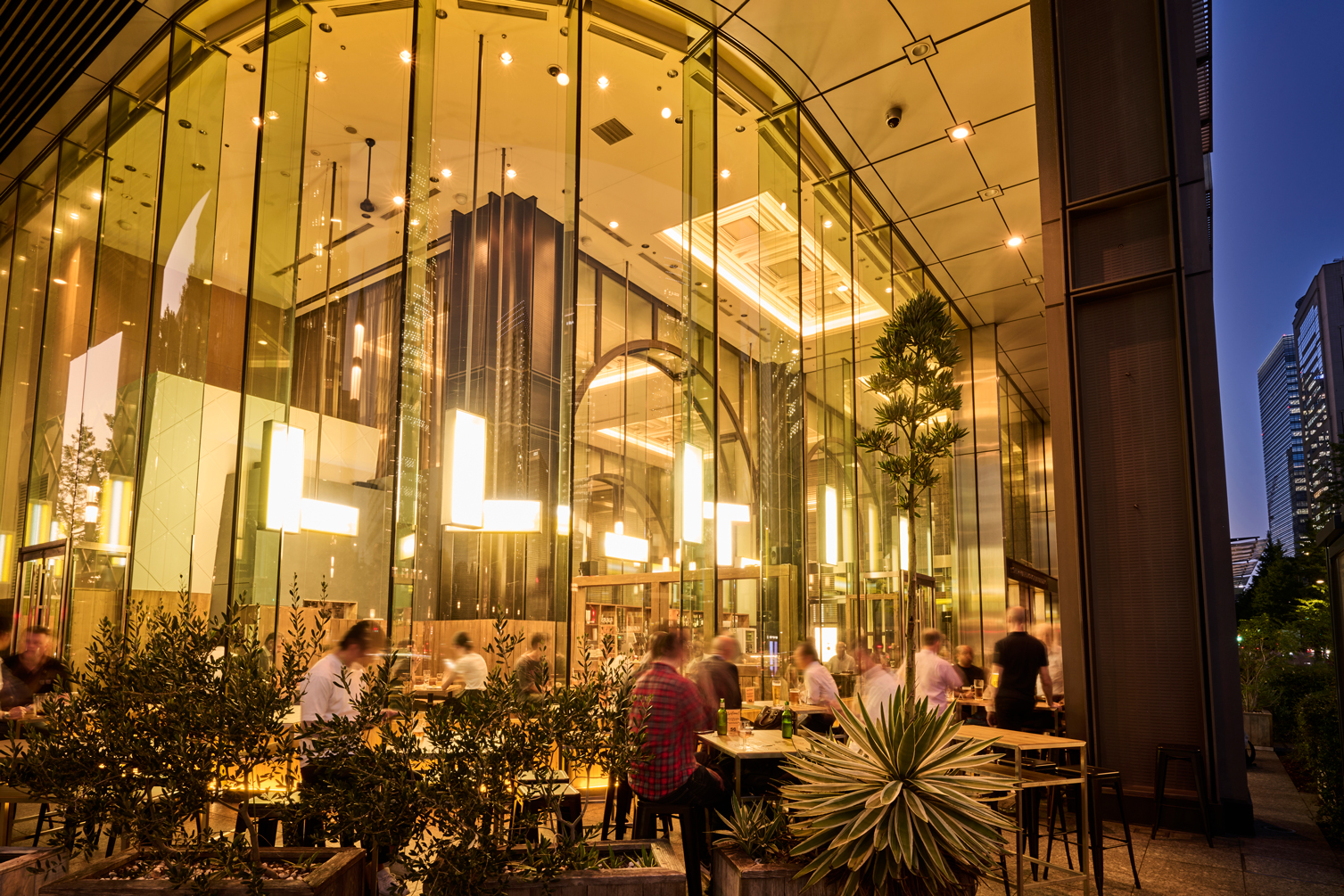 STAND T（スタンドティー）【公式】 - 丸の内 ビアスタンド