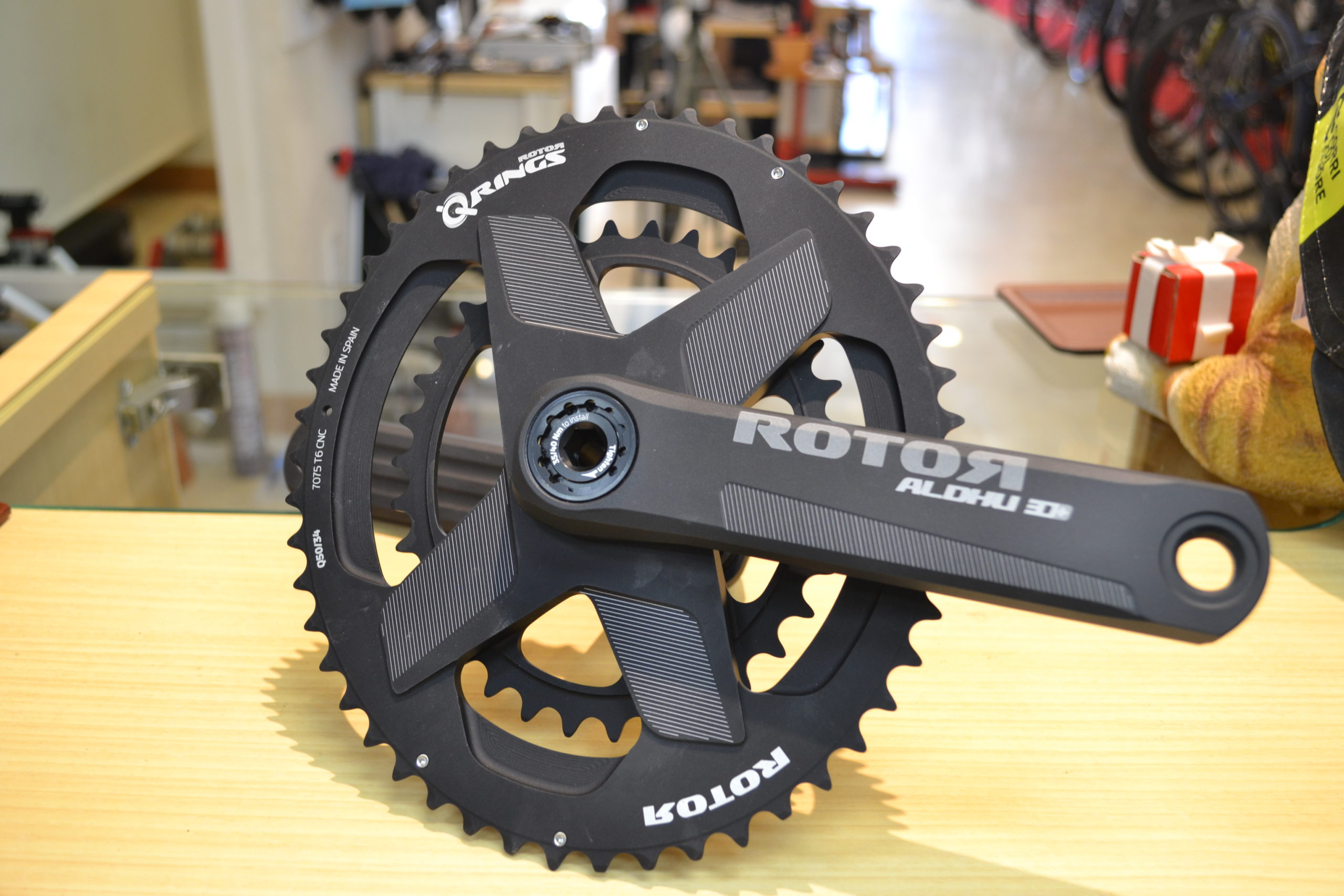 ROTOR ALDHU CARBON 登場!! | ROTOR 日本公式サイト MEGA CARBON WORKS